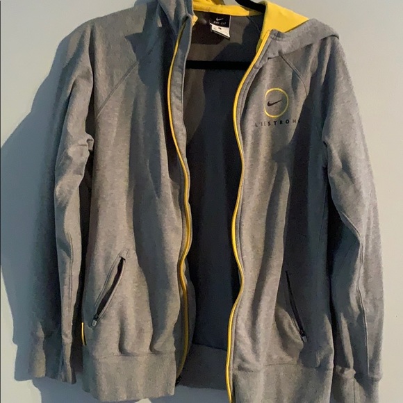 Live Strong Nike jacket. - Picture 1 of 2